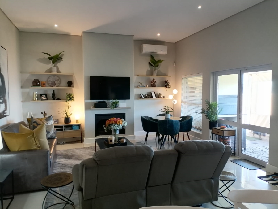 3 Bedroom Property for Sale in Heldervue Western Cape
